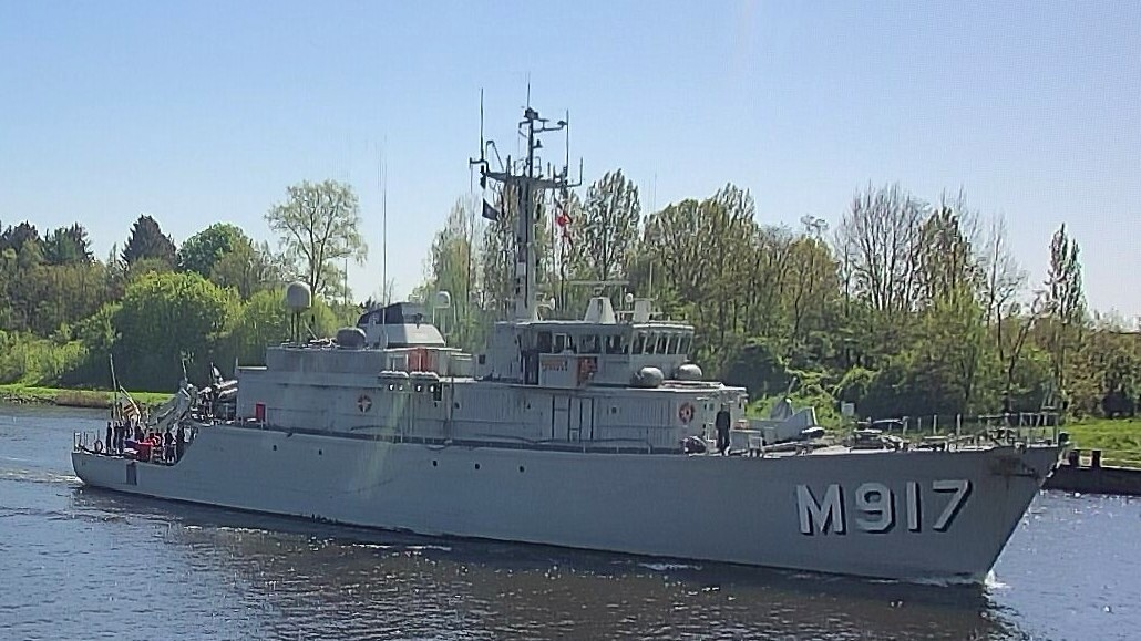 NATO WARSHIP M917