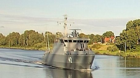 NATO WARSHIP 42