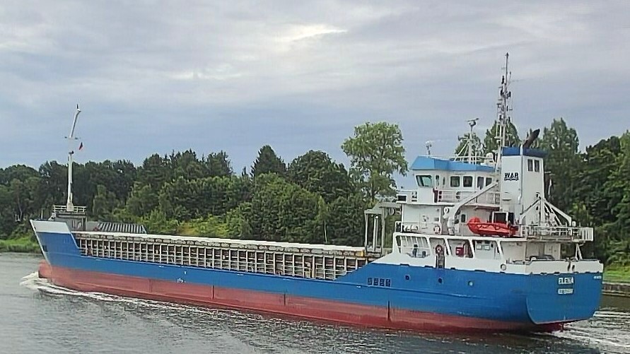 RIKKE B