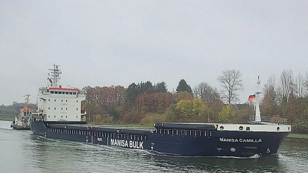 MANISA CAMILLA