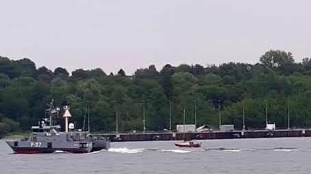 LV WARSHIP P 07