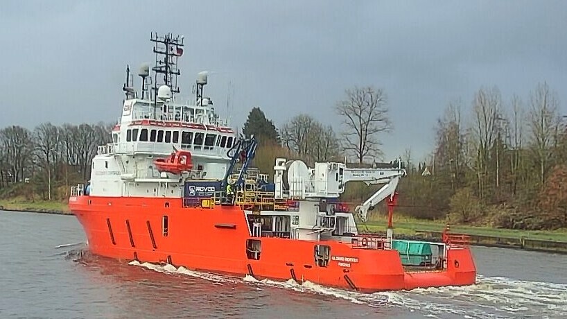 GLOMAR WORKER