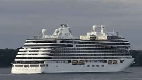 SEVEN SEAS SPLENDOR